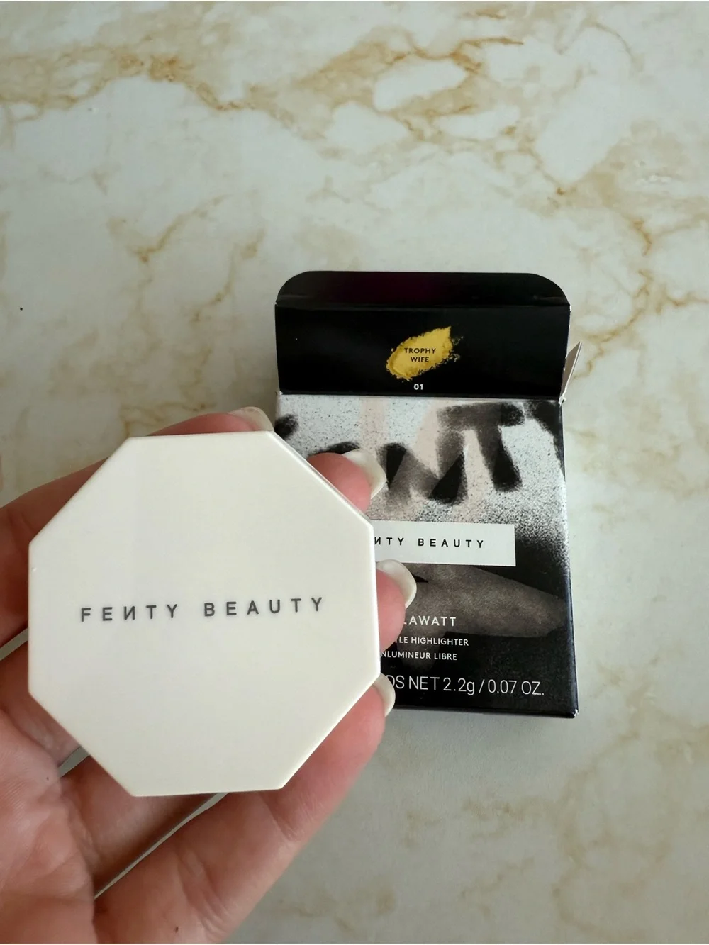 NWB Fenty Beauty MINI 2.2g Trophy Wife Killawatt Freestyle Highlighter